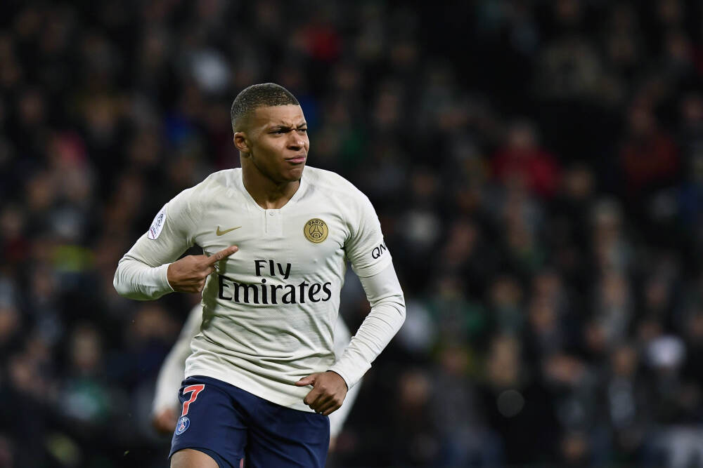 美众议长称已与特朗普讨论宪法限制 认为其谋求第三任期无望